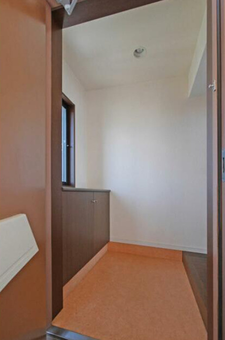 ウィッシュ・スクエア・イーストの玄関