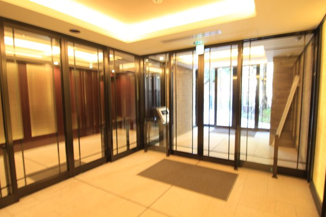 【エントランス】