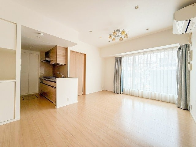 【居間・リビング】