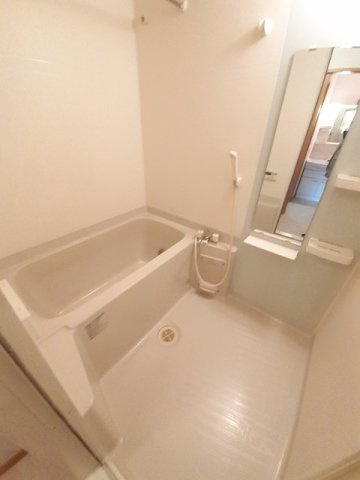 ダンデライオンＣの浴室|コンパクトで使いやすいお風呂です