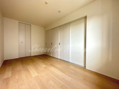 【寝室】 | ヴァイセヴェレ鎌倉 | 南向き・日当たり良好♪