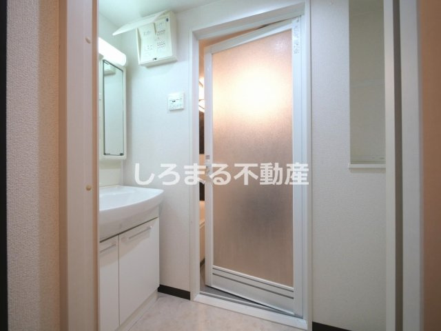 レクシア千代崎の洗面所