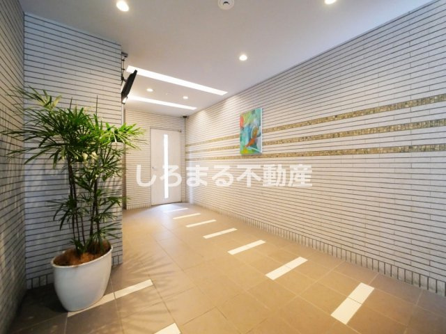 レクシア千代崎のエントランス