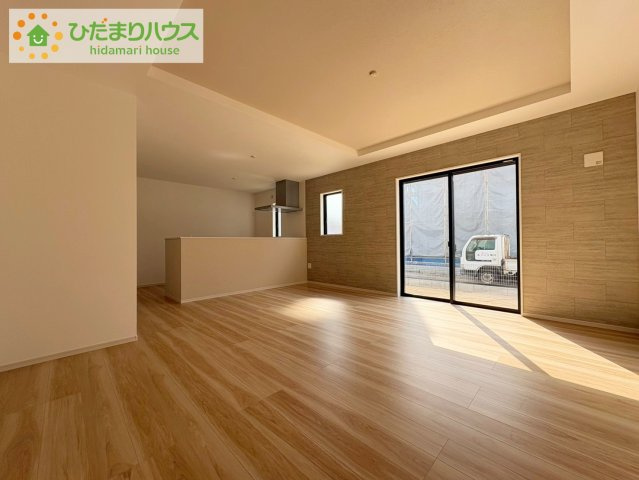 日立市東金沢町9期　新築戸建　1号棟の居間・リビング|お子様が元気に遊べる広々としたリビングです。