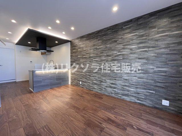 交北1丁目　中古一戸建ての居間・リビング|LDK　14.0帖
■物件内覧・資金計画相談・住宅ローン相談、リフォーム相談、お問合せ受付中■
※当日・翌日のご内覧、ご相談はお電話でのお問合せがスムーズです！