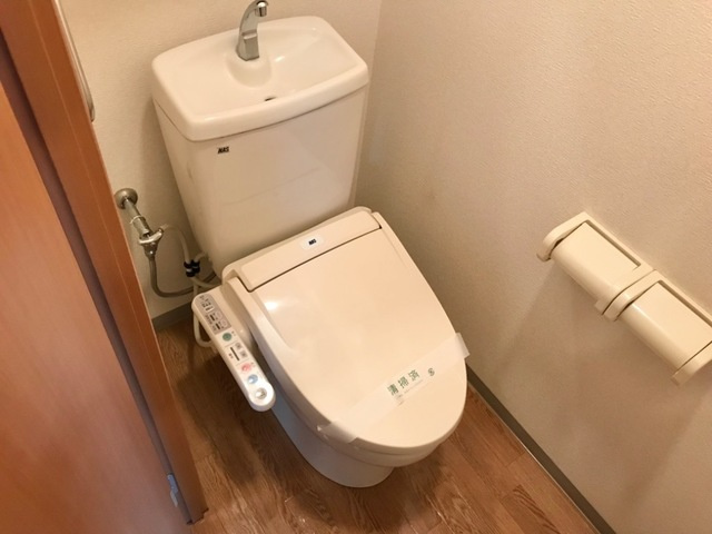 フォレストMCのトイレ|シャワー付トイレ