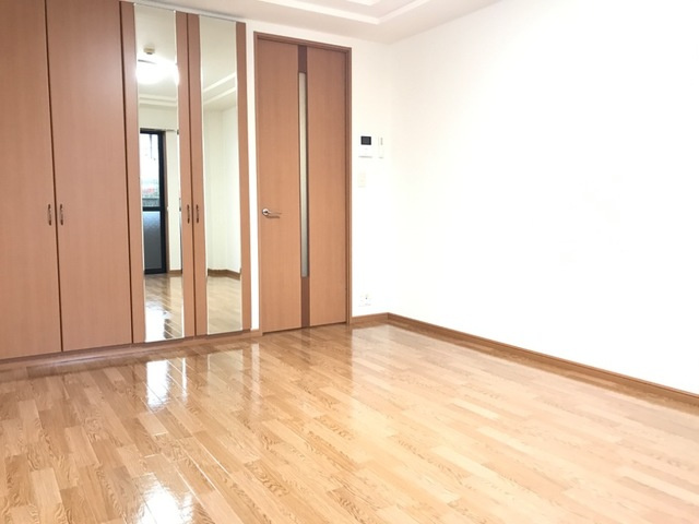 フォレストMCの内装|洋室