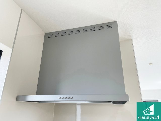 神戸市西区桜が丘東町　新築一戸建ての設備|汚れにくいスロットフィルタでお手入れラクラク！ＬＥＤ照明付き！