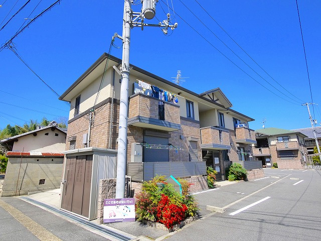 カクタス　フローラ(筒井町1652-1)の外観|外観もきれいです
