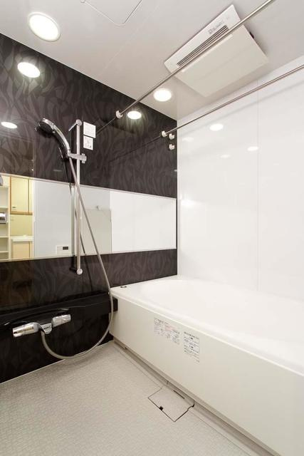 ＭＯＭＥＮＴＯ　ＳＨＩＯＤＯＭＥの浴室|※写真は同タイプ住戸です。