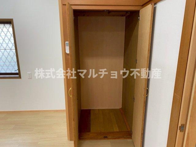 南紀の台一戸建の収納|たっぷりとした収納スペースです