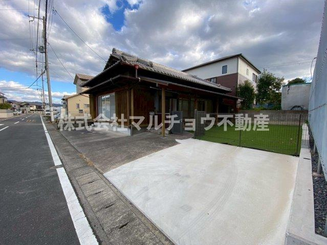 南紀の台一戸建の駐車場|車をお持ちの方に嬉しい駐車場付きの物件です