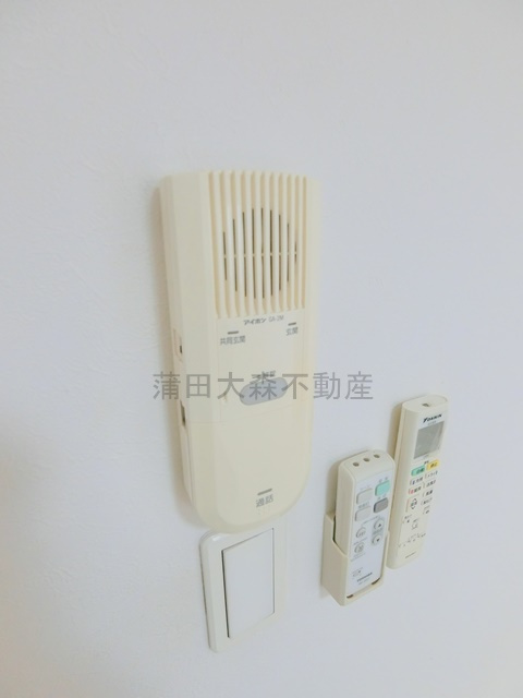 トライアングル蒲田の設備|インターホン　残念ながらTVモニタ―はございません。