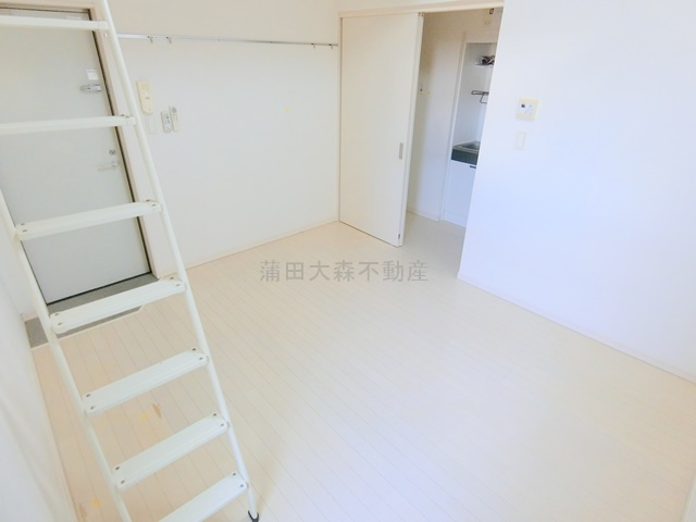 トライアングル蒲田の居間・リビング