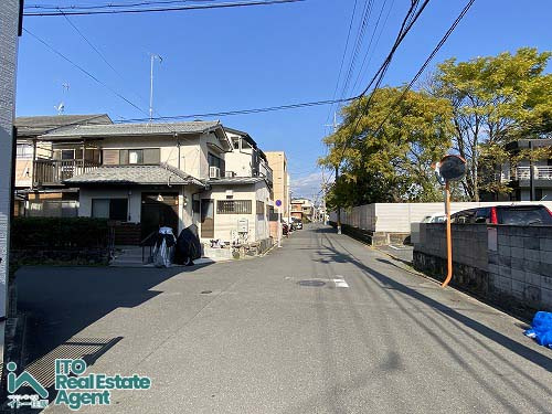 田中飛鳥井町 土地の前面道路含む現地写真