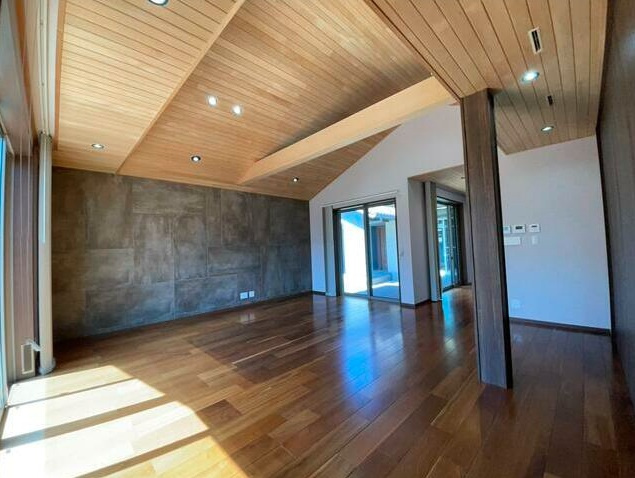 長府惣社町　中古住宅の居間・リビング