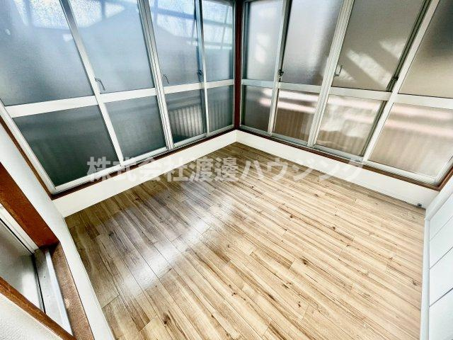 稲津町2丁目戸建ての洋室