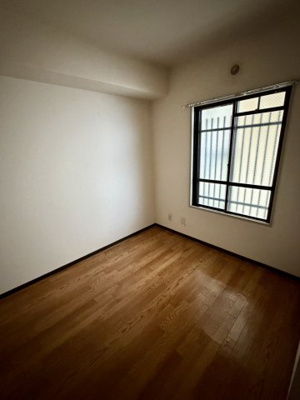 【洋室】 | シャルル岩出