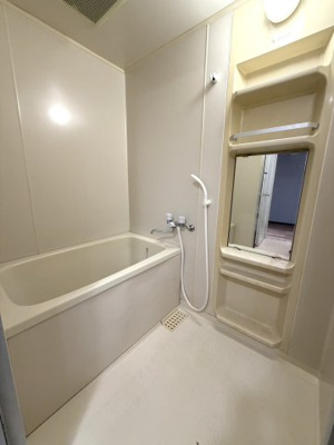 【浴室】 | シャルル岩出