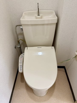 【トイレ】 | シャルル岩出