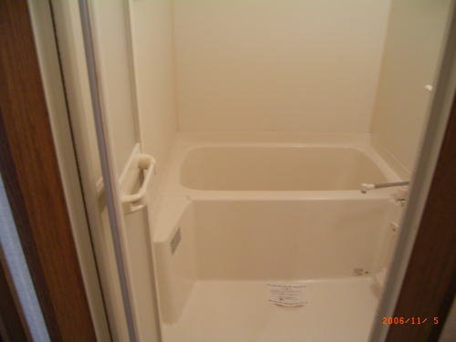 レガリア東名の浴室