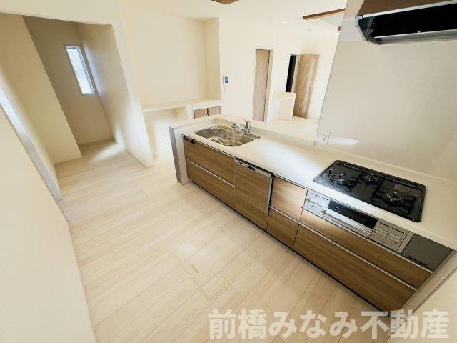 前橋市後家町　３号棟(全３棟)　ブルーミングガーデン　新築建売分譲のキッチン
