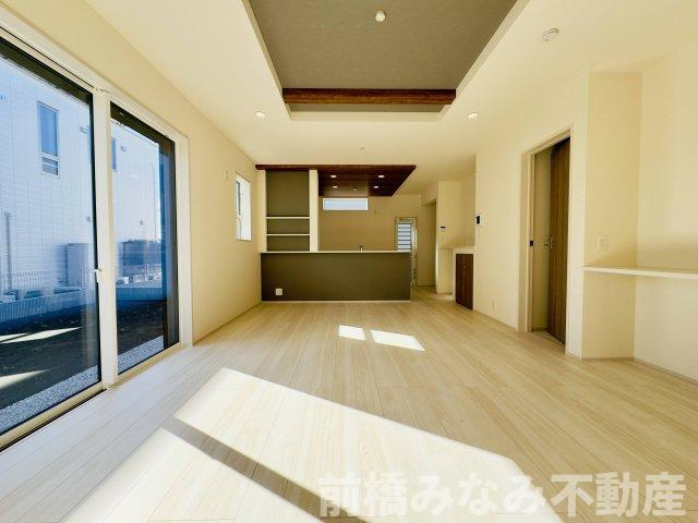 前橋市後家町　３号棟(全３棟)　ブルーミングガーデン　新築建売分譲の居間・リビング