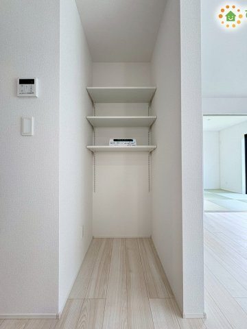 熊谷市肥塚　新築一戸建て　グラファーレ　01の収納