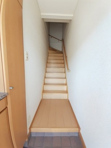 サン・レミール　Ｂの玄関|落ち着いた玄関です
