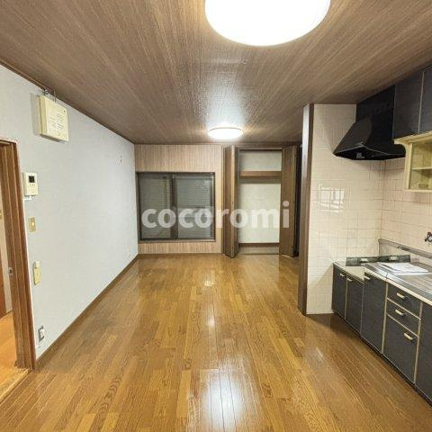 川勝町車庫付き戸建てのその他