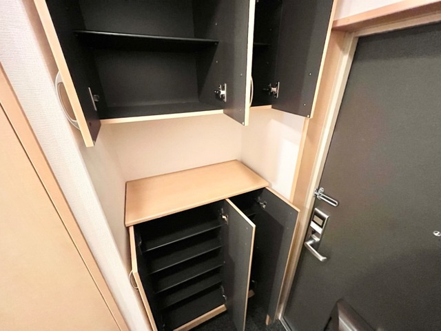 モンターニャの玄関|玄関