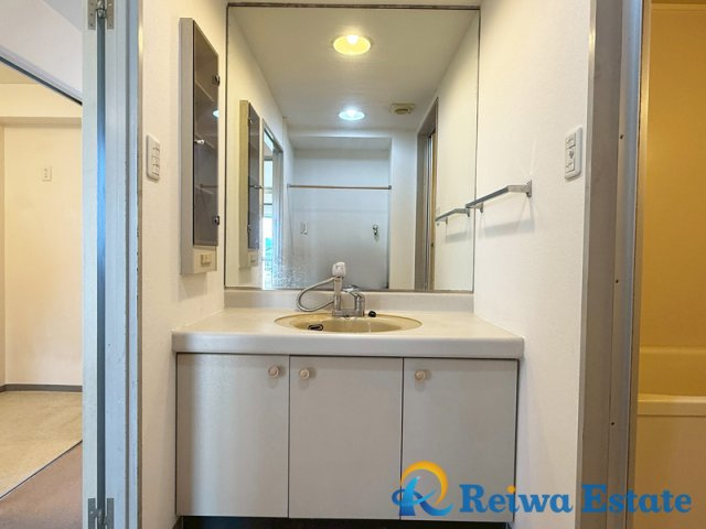 シャルマンコーポ茅ヶ崎の独立洗面台