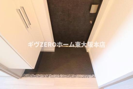 ソルテラス阿波座ウィズの玄関