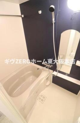 ソルテラス阿波座ウィズの浴室