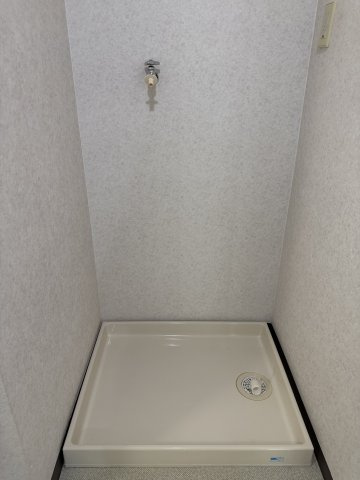 ホーユウパレス大町の設備|洗濯機置場