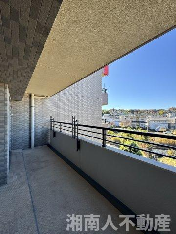 カインドステージ北鎌倉のバルコニー|陽当たり良好なバルコニーです