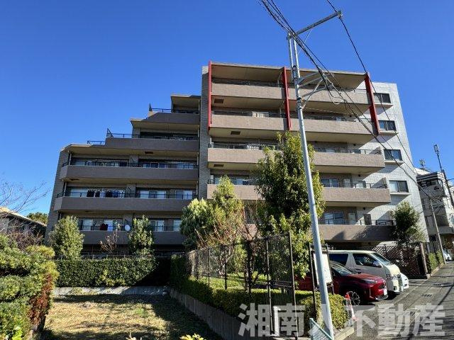 カインドステージ北鎌倉の駐車場|カースペースがあります