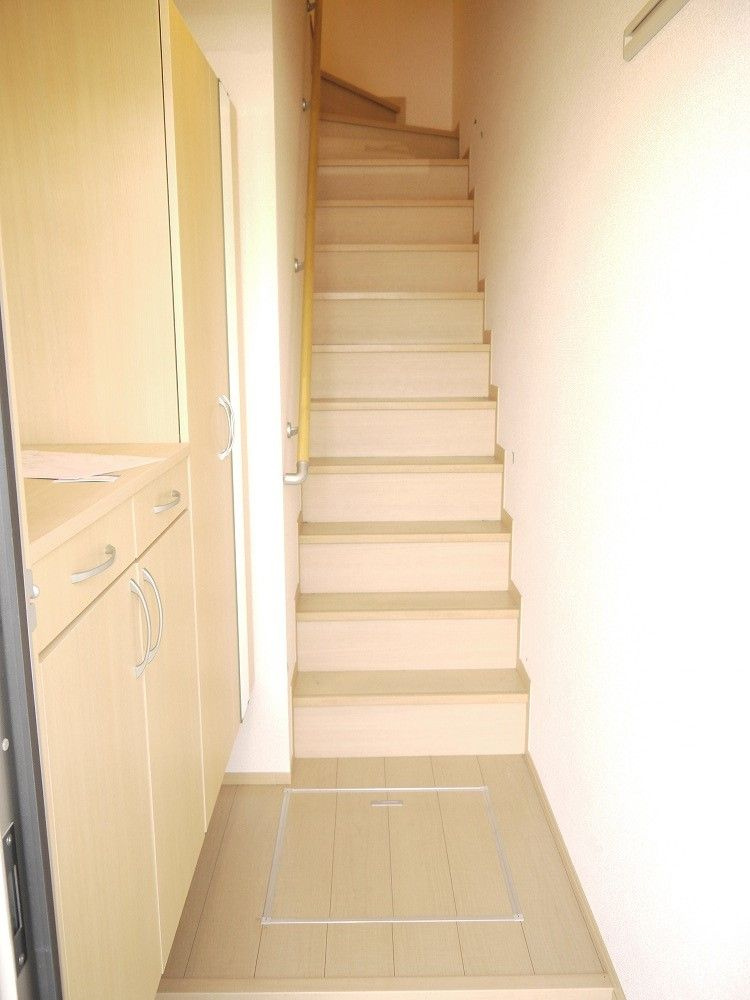 ファミール桜田の玄関