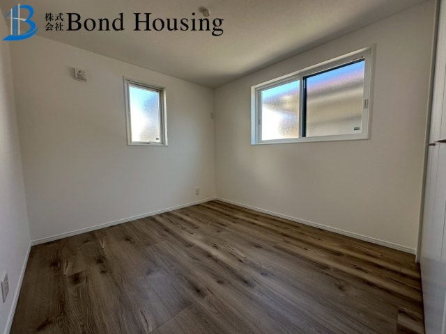 土地面積50坪越え・広々とした4LDK　つつじが丘5丁目の洋室