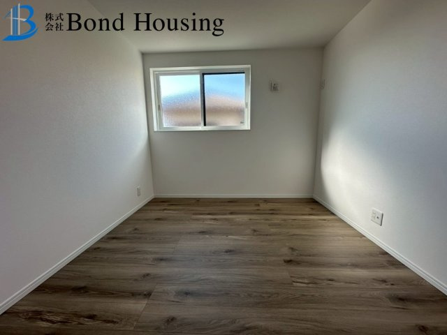 土地面積50坪越え・広々とした4LDK　つつじが丘5丁目の洋室