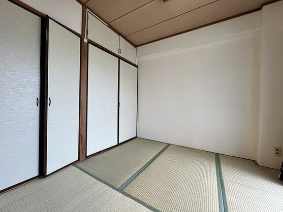 秀和熱海西山レジデンスの和室