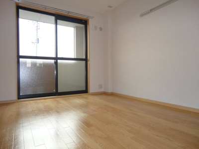 【内装】 | ファームヴィレッジ・やしろⅠ | 洋室(ハンガーモール付き)