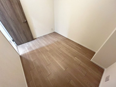 【洋室】 | 南海住吉清水丘グリーンコート | ２ＬＤＫ+納戸の暮らしやすい住まい！お子様のお部屋や趣味のお部屋もご用意いただけます♪