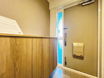 【玄関】 | 南海住吉清水丘グリーンコート | ゆとりの玄関ですよ！シューズボックスございますので、散らかりがちな玄関も片付きますね！