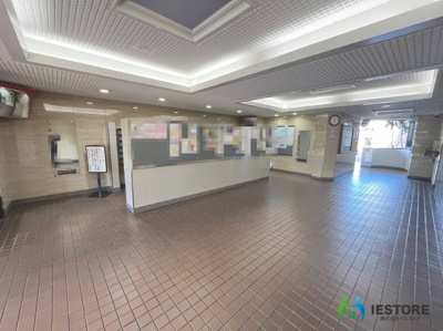 【ロビー】 | 南海住吉清水丘グリーンコート | 清水丘小学校まで徒歩９分！お子様の登下校も安心ですね！