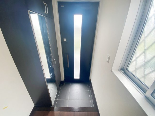 新開1丁目の玄関