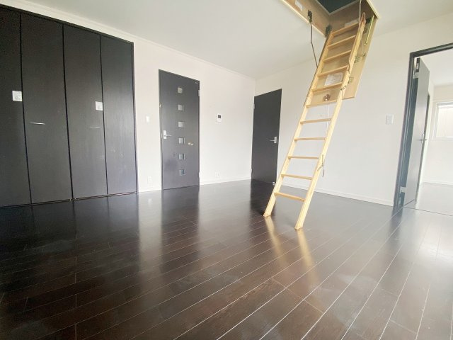 新開1丁目の居間・リビング