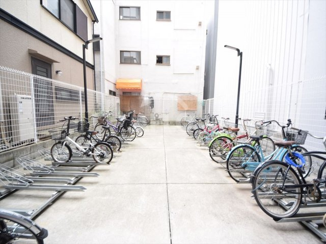 ＢＧＣ難波タワーのその他共用部分|ＢＧＣ難波タワー　駐輪場