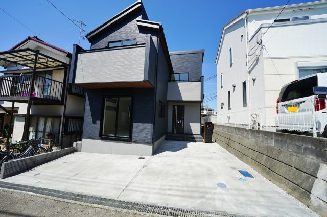 【横浜市瀬谷区中屋敷1丁目25-3新築戸建て】★仲介手数料無料★（上瀬谷小学校・瀬谷中学校）の外観