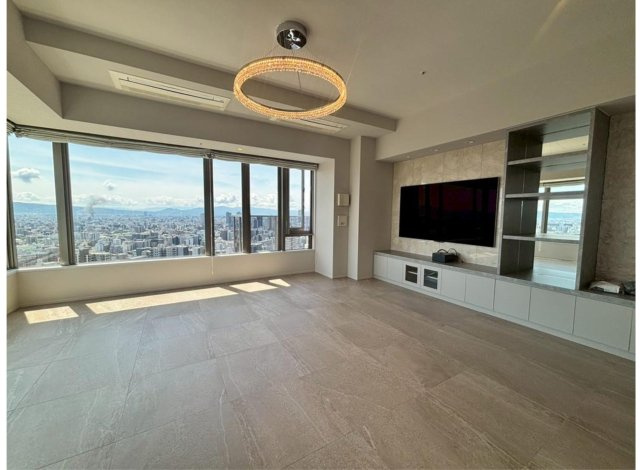 グランドメゾン上町台レジデンスタワーの居間・リビング